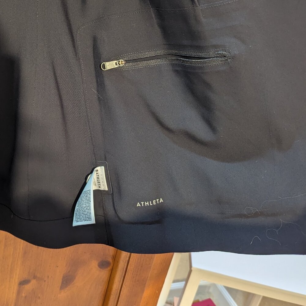 EUC Athleta Avenue Blazer Size 6 - Picture 8 of 10